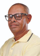 EDMUNDO NOVAIS