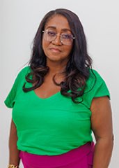 TÂNIA IRMÃ DE AZAZA
