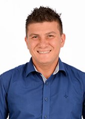 PASTOR EMAVEL