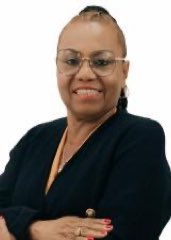 TIA SÔNIA